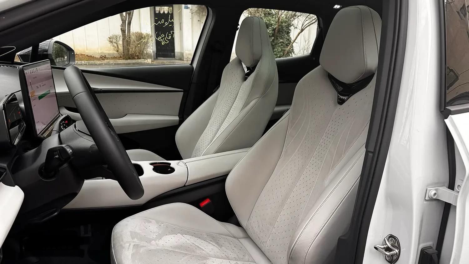 فولکس گلف GTI - 2024
