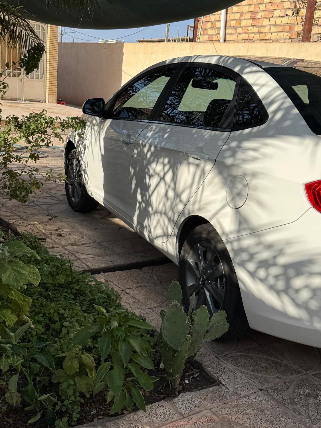 جک J4 اتوماتیک ساده - 1402