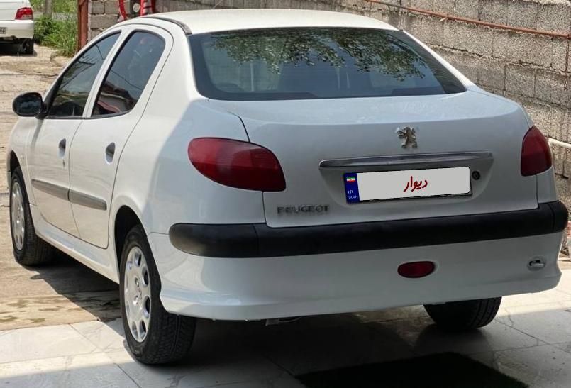 پژو ۲۰۶ صندوق دار v20 - 1389