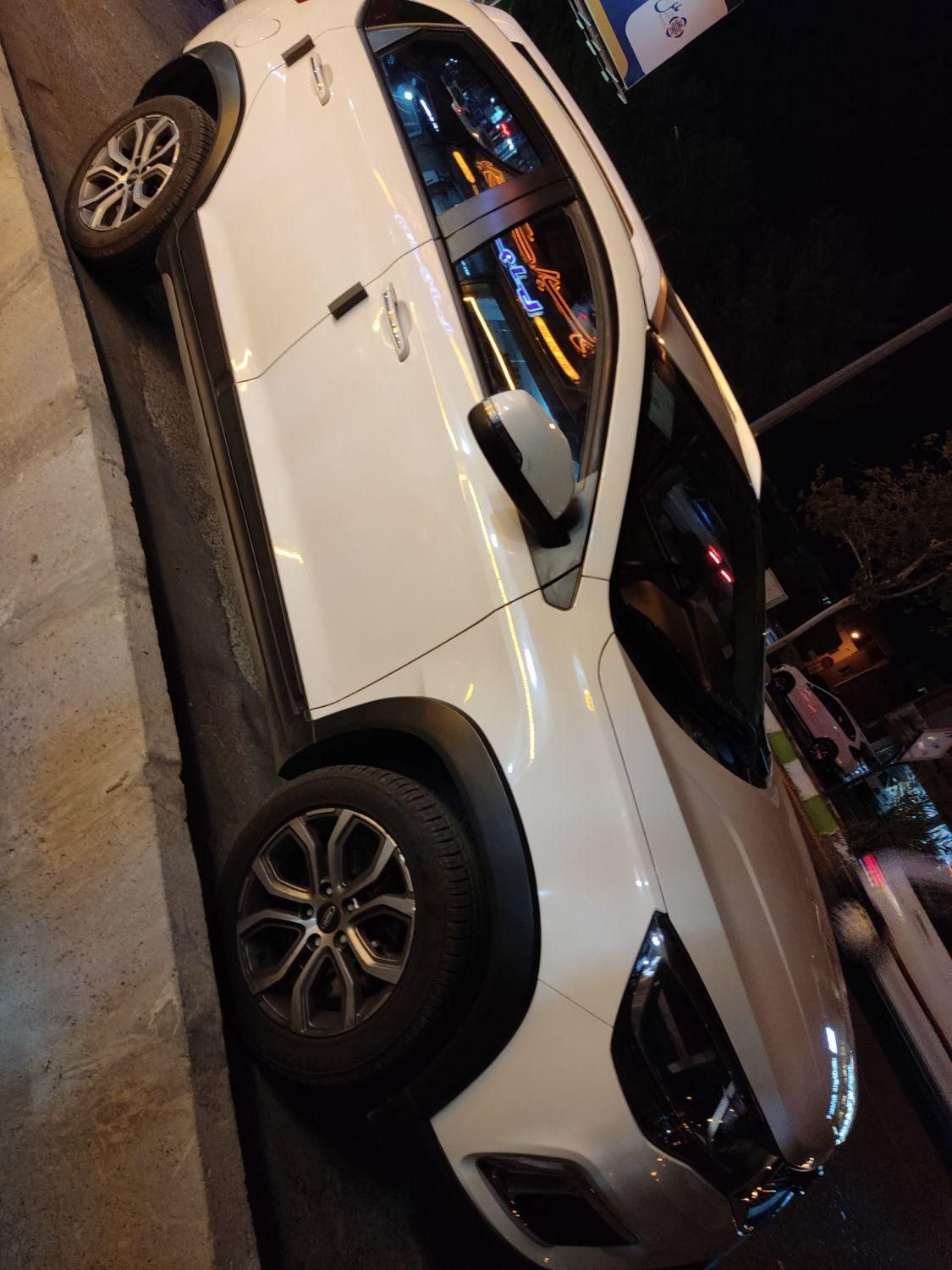 ام وی ام X22 دنده‌ای لاکچری - 1398