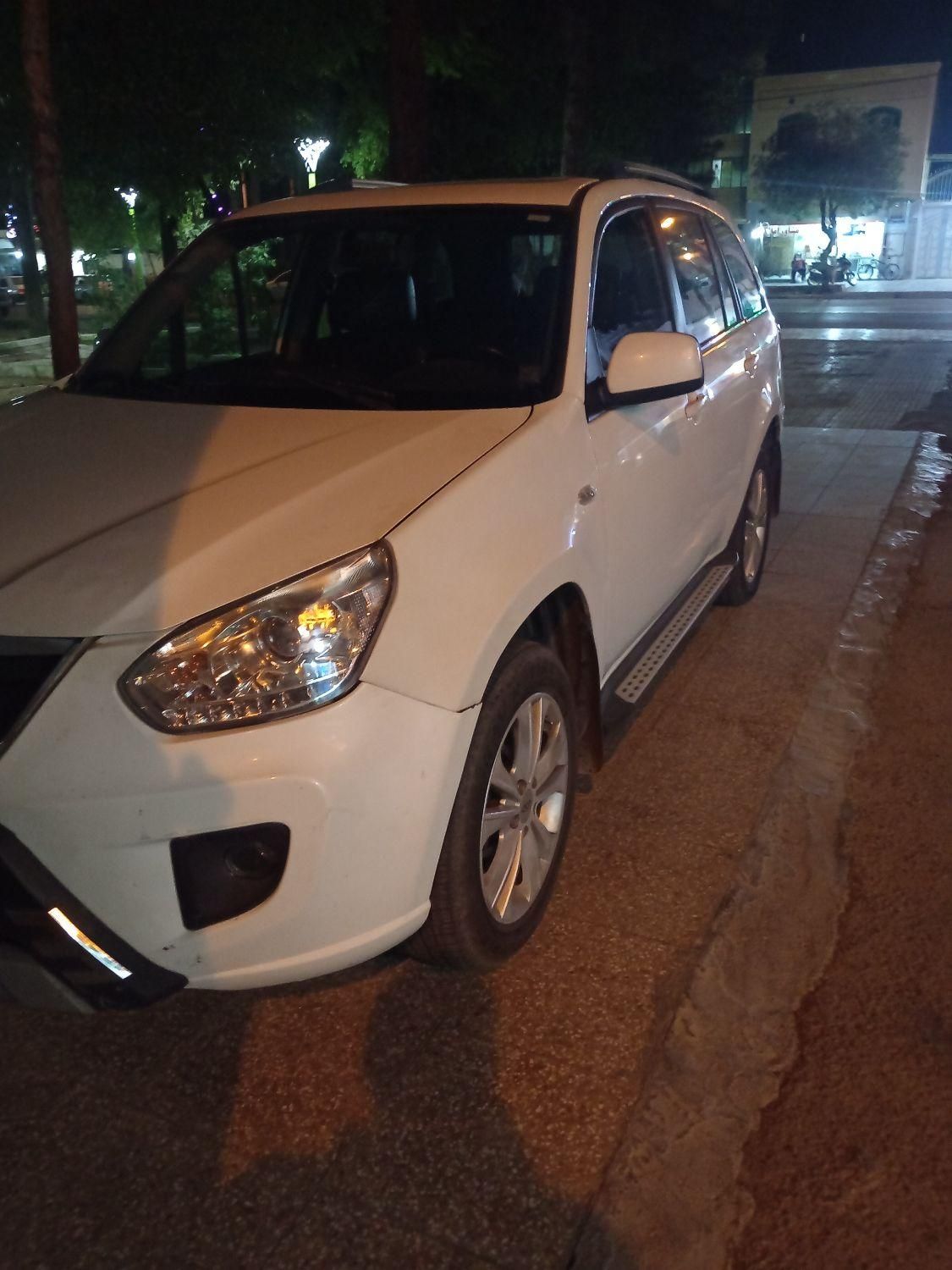 خودرو ام وی ام، X33 آگهی ann_19297882