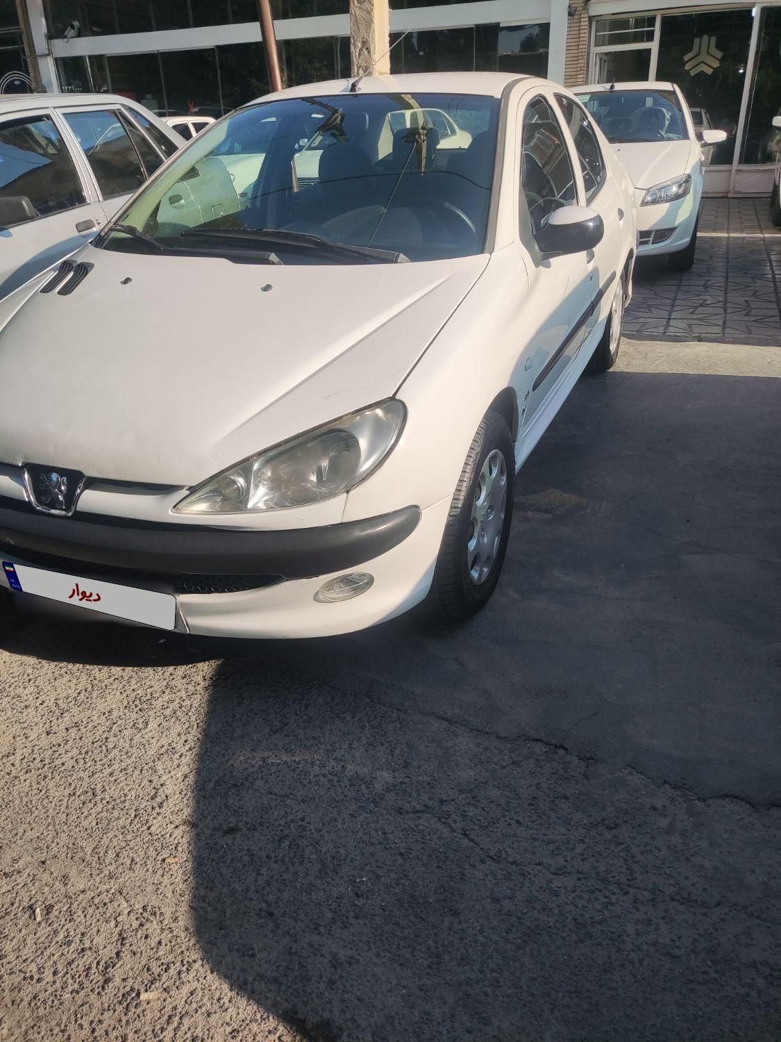 پژو ۲۰۶ صندوق دار v8 - 1393