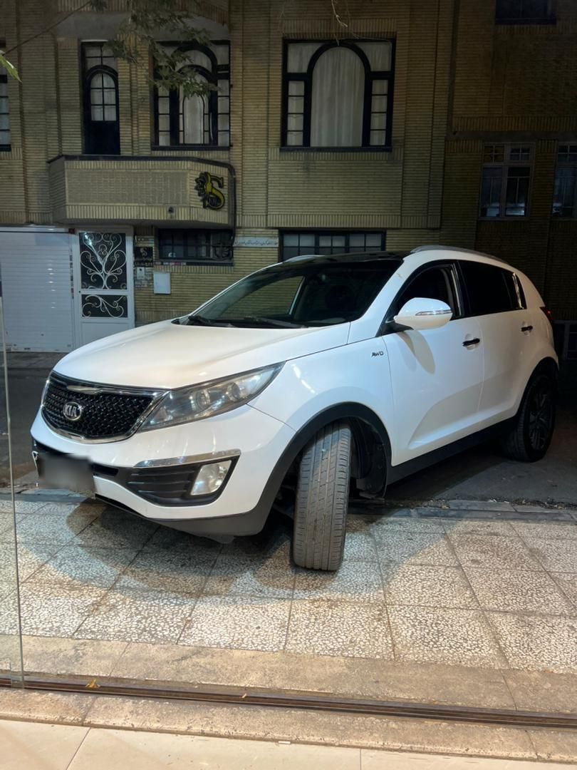 کیا اسپورتیج 4 سیلندر فول 2400cc - 2012