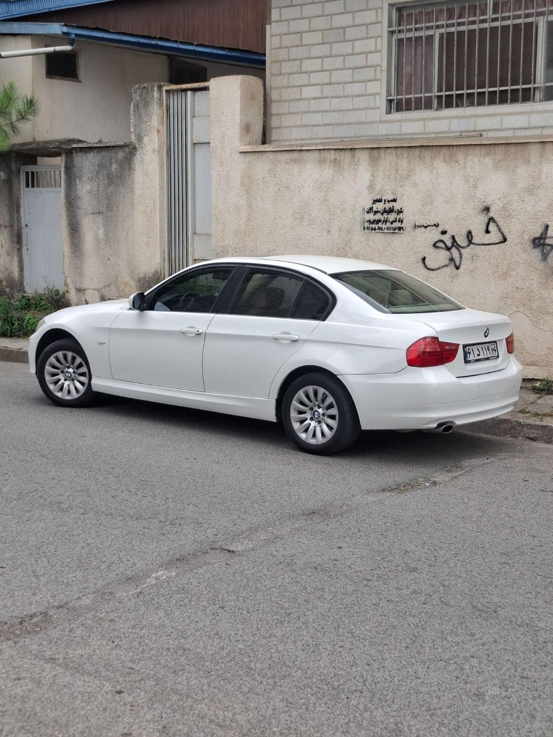 ب ام و سری 3 سدان 320i - 2008
