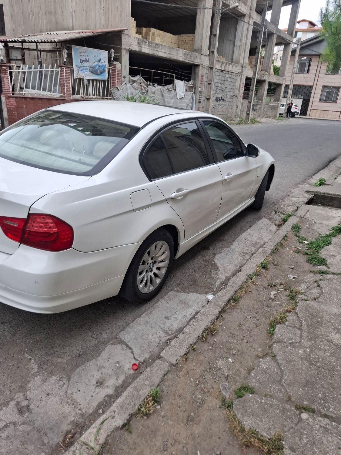 ب ام و سری 3 سدان 320i - 2008