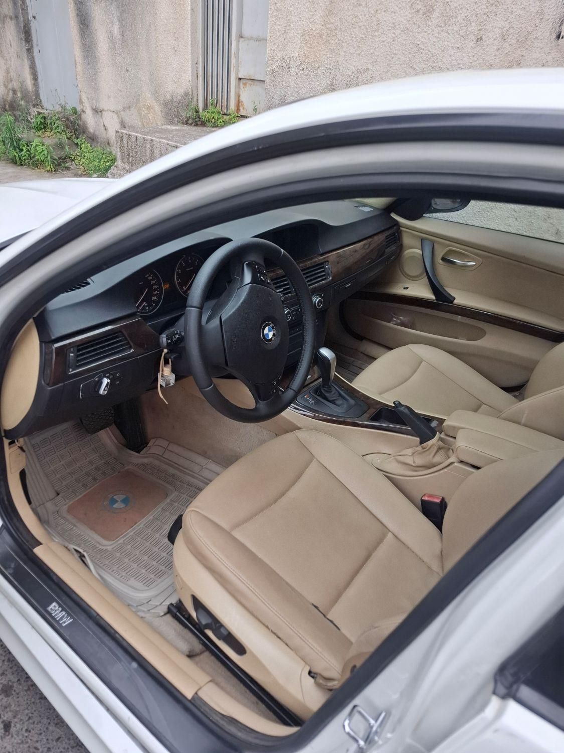 ب ام و سری 3 سدان 320i - 2008