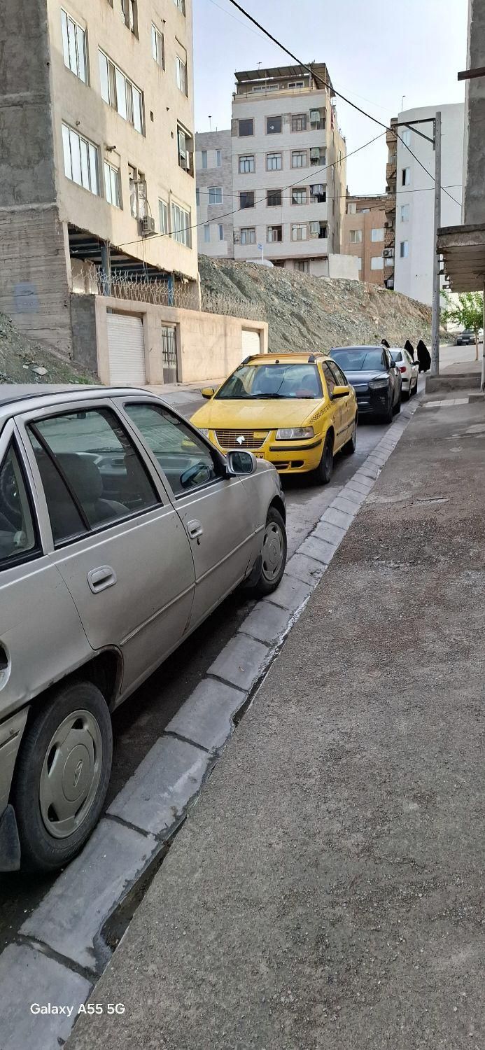 دوو سیلو سدان - 1381