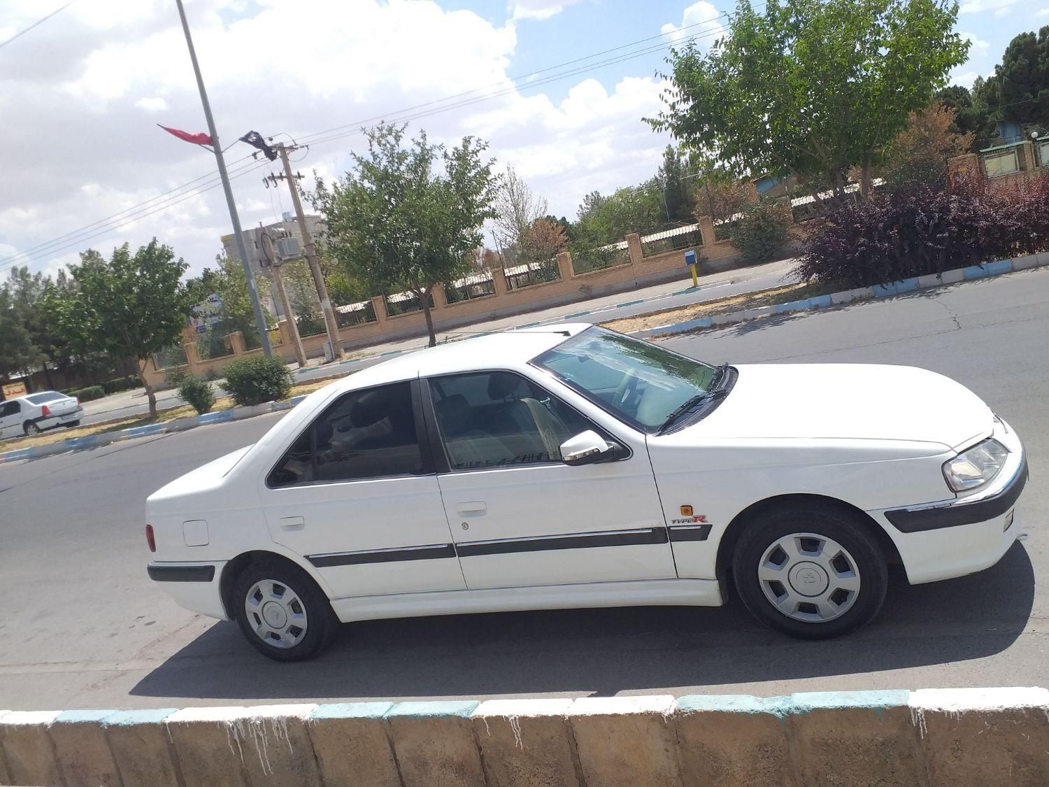 پژو پارس سال - 1392