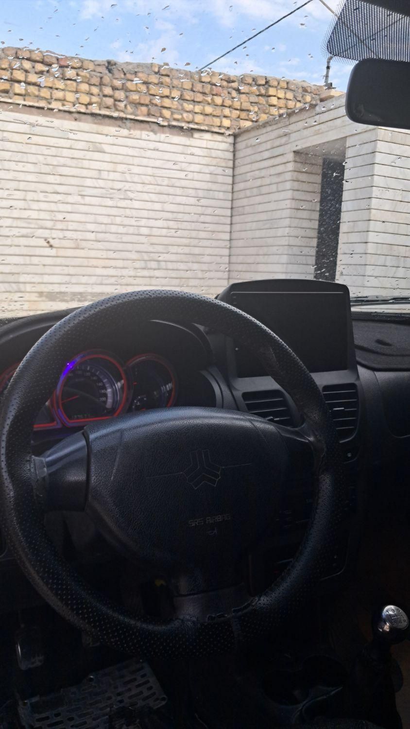 کوییک R دنده‌ای - 1399