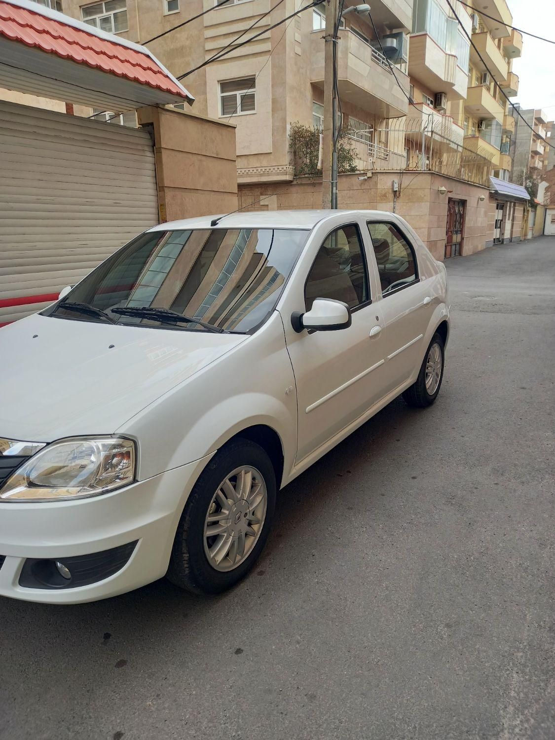 رنو تندر 90 پلاس اتوماتیک - 1396