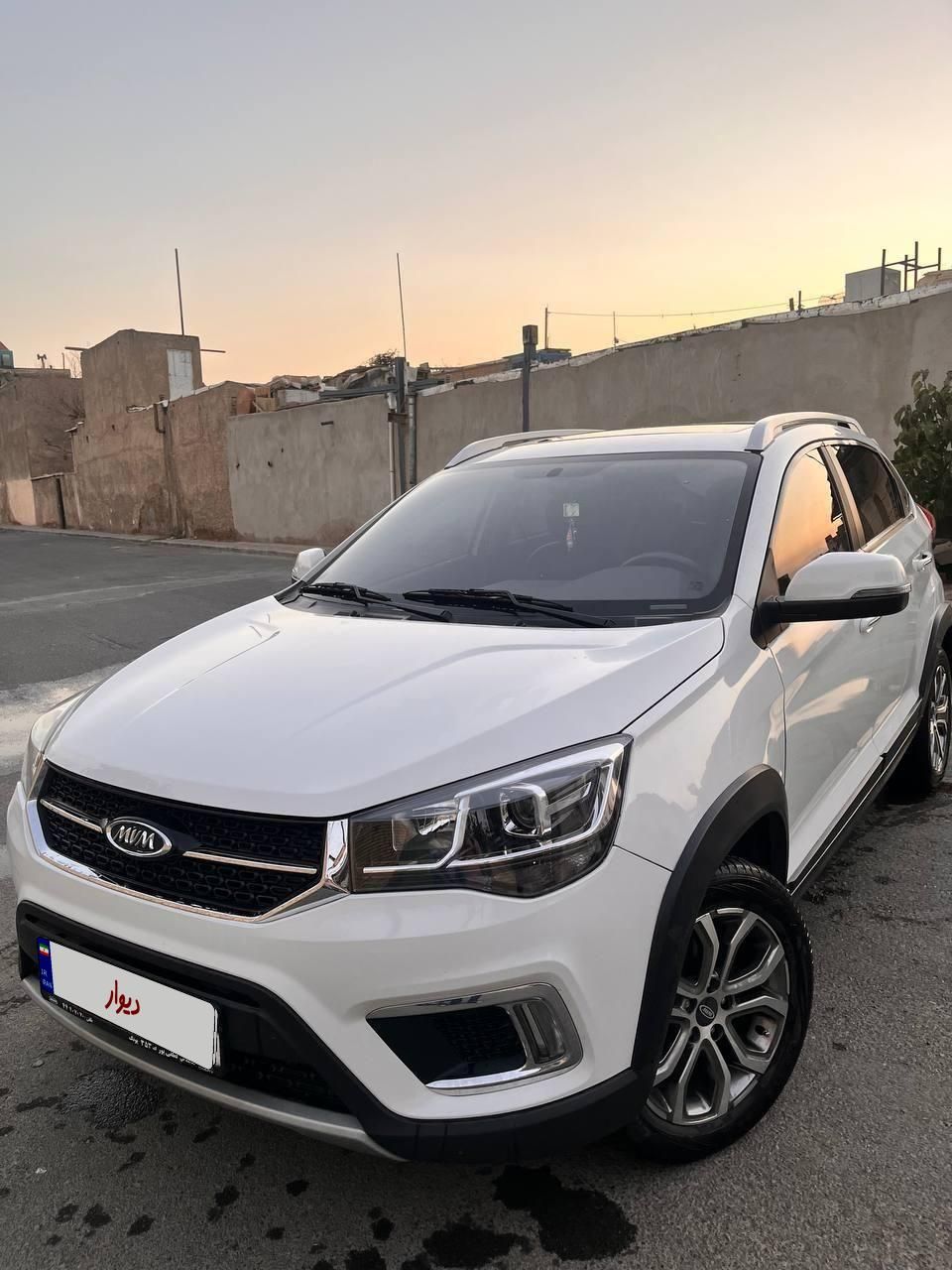خودرو ام وی ام، X22 آگهی ann_19299407