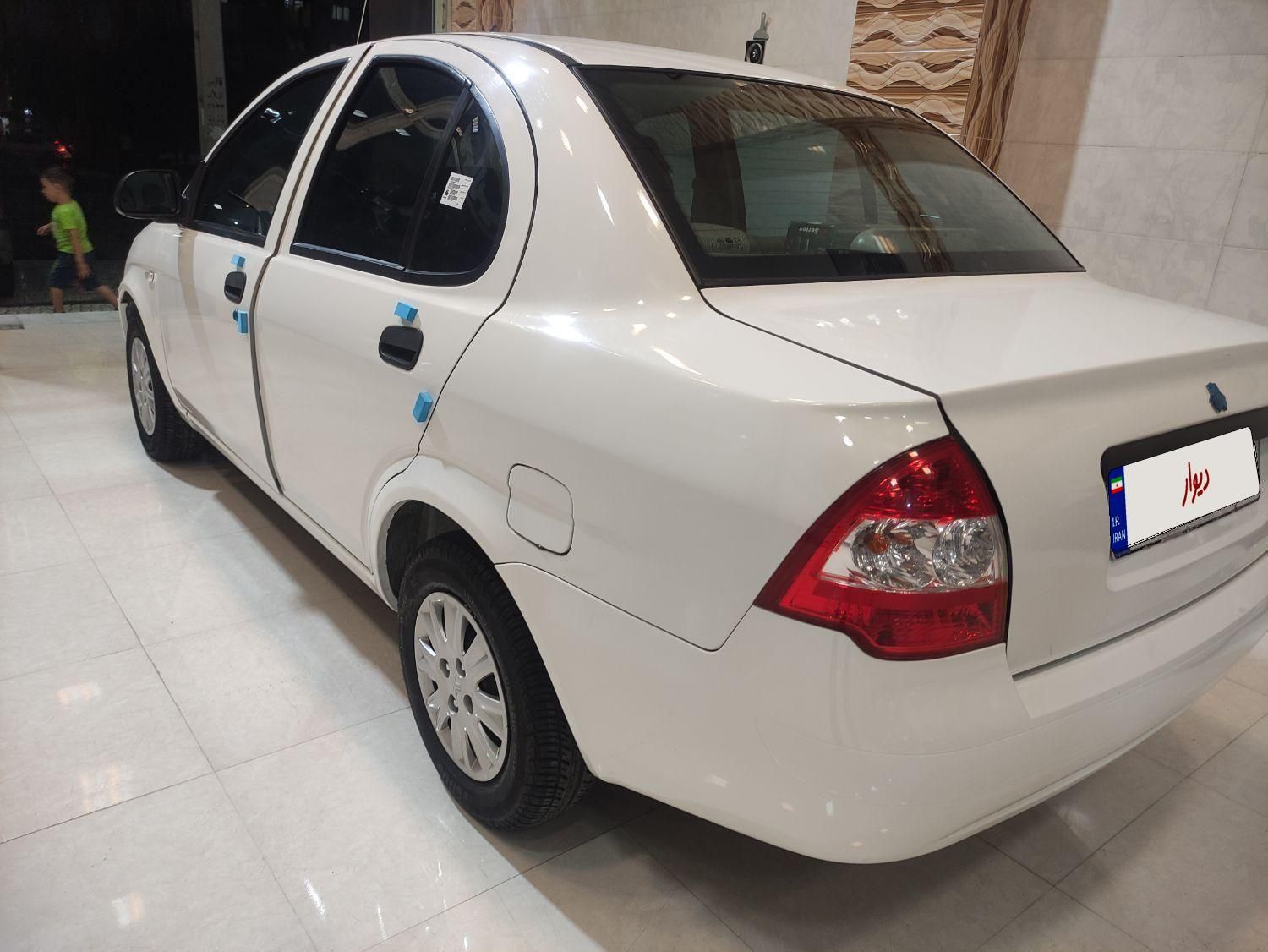 تیبا صندوق دار SX - 1398