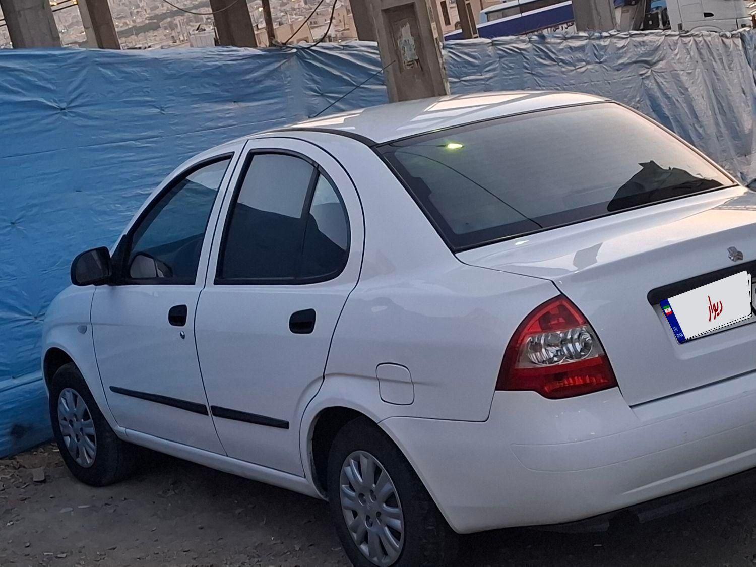تیبا صندوق دار SX - 1398
