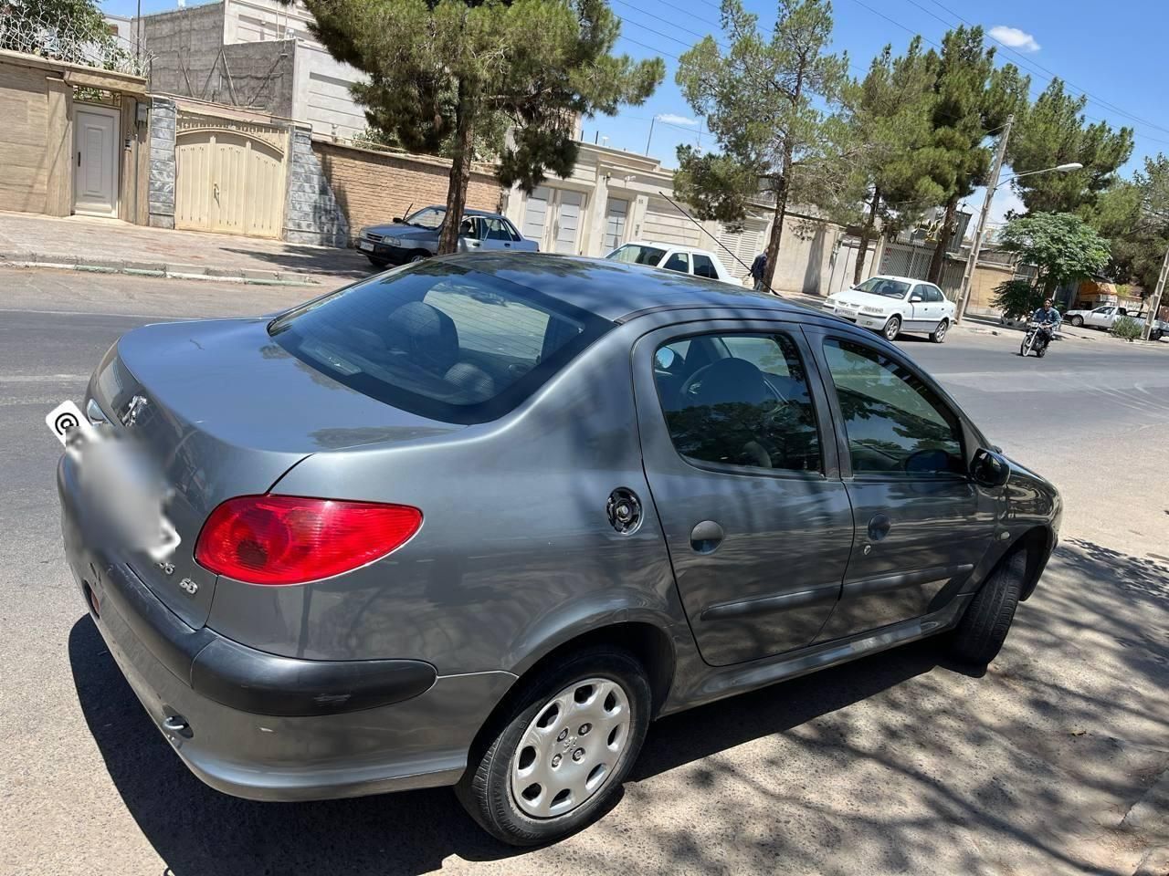 پژو ۲۰۶ صندوق دار v8 - 1398