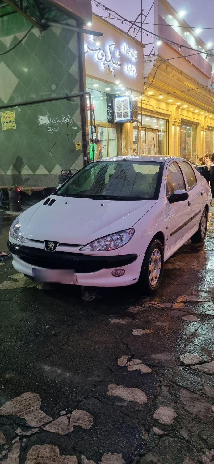 پژو ۲۰۶ صندوق دار v8 - 1395