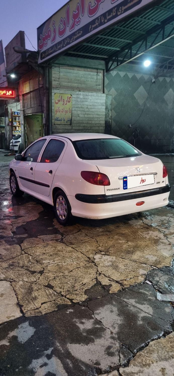 پژو ۲۰۶ صندوق دار v8 - 1395