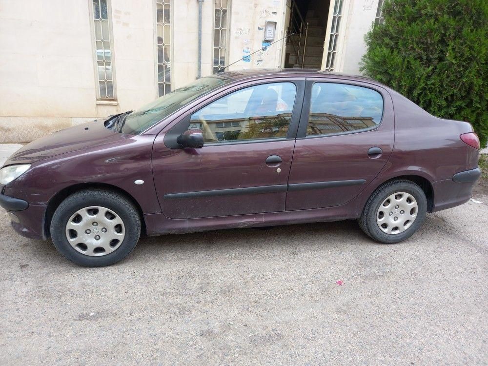 پژو ۲۰۶ صندوق دار v8 - 1389
