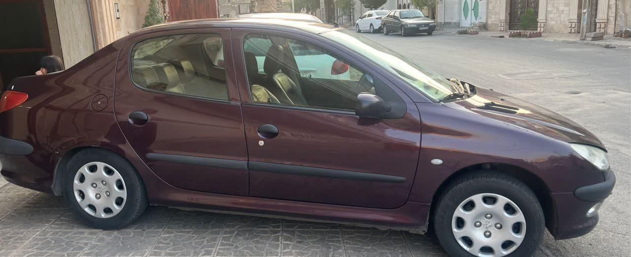 پژو ۲۰۶ صندوق دار v8 - 1393