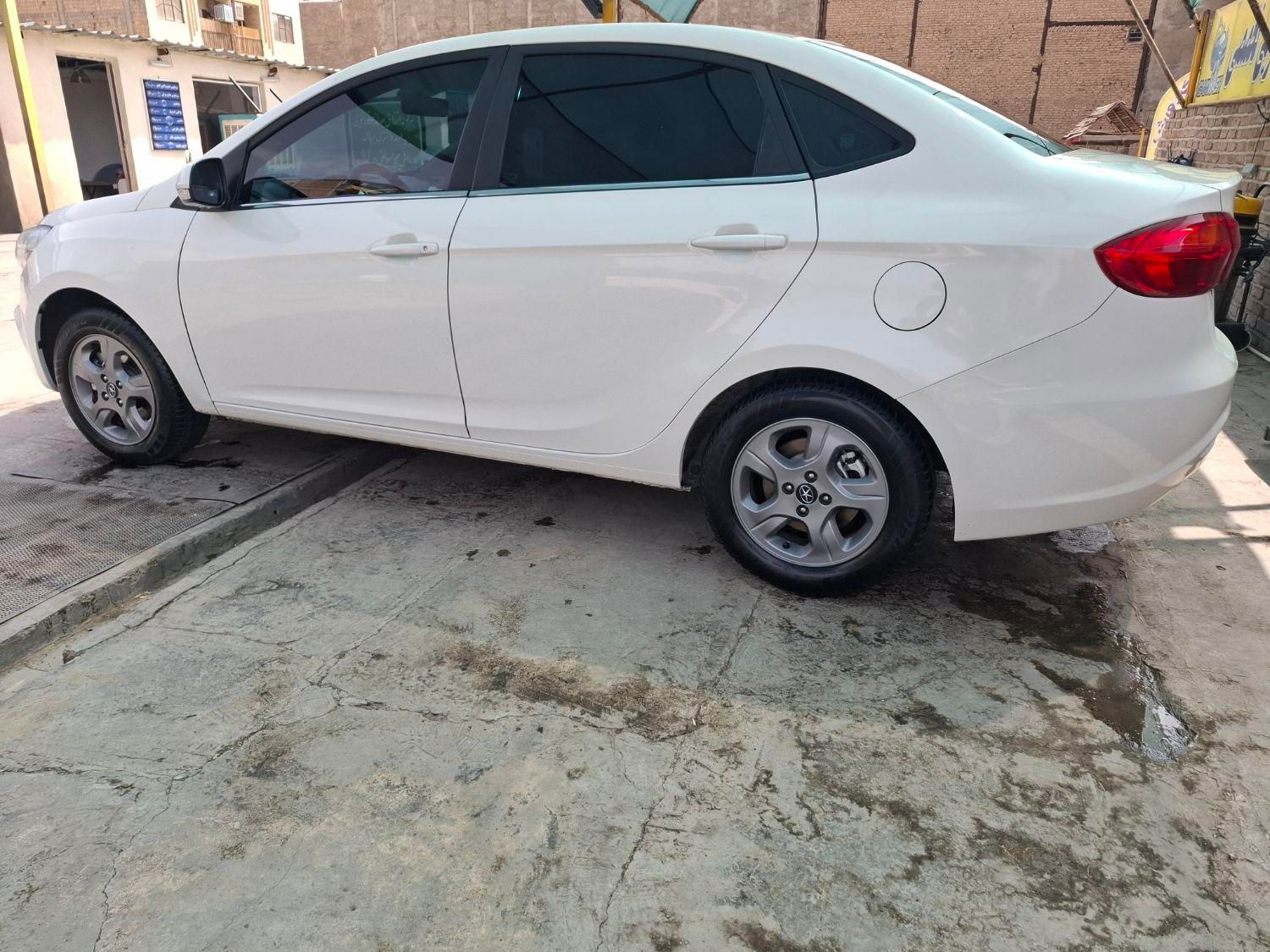 جک J4 اتوماتیک ساده - 1402
