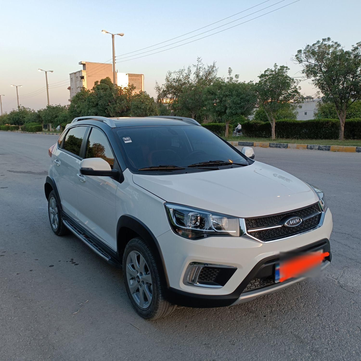 ام وی ام X22 دنده ای اسپرت لاکچری - 1402