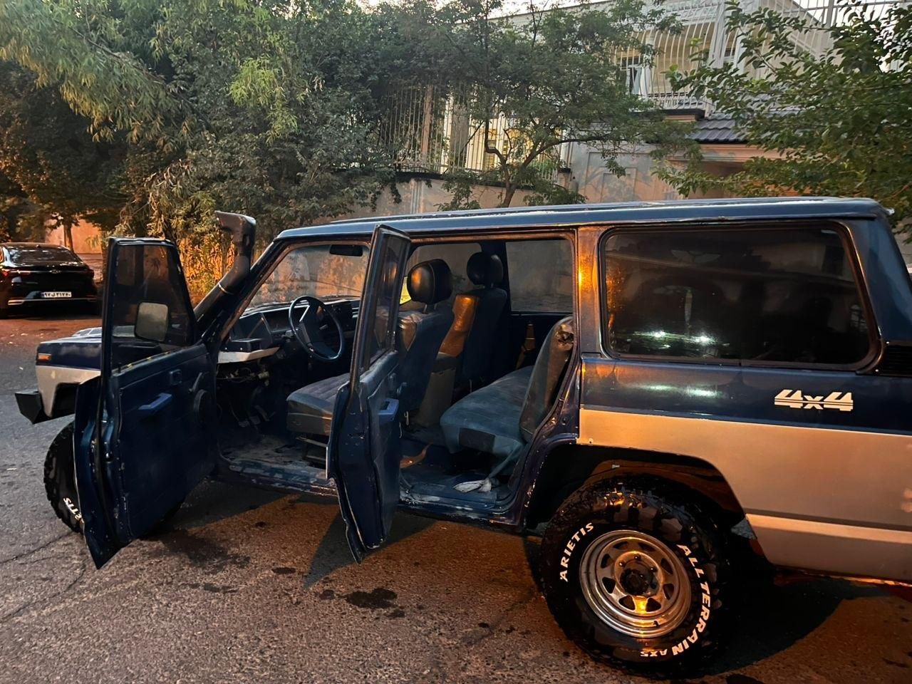 نیسان پاترول چهار درب 6 سیلندر - 1374