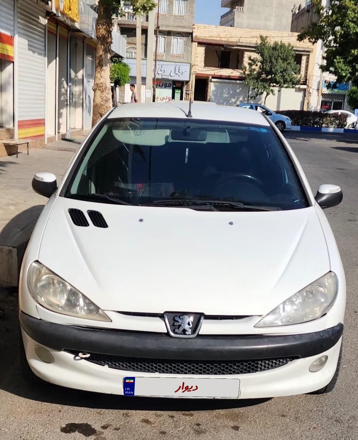 پژو ۲۰۶ صندوق دار v8 - 1392