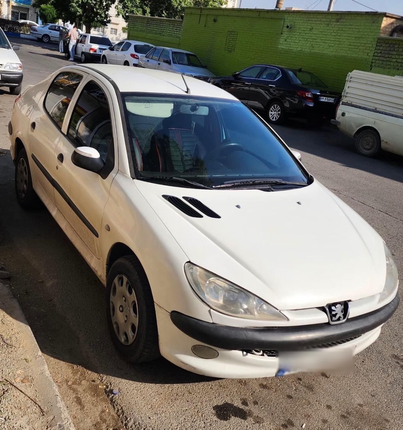 پژو ۲۰۶ صندوق دار v8 - 1392