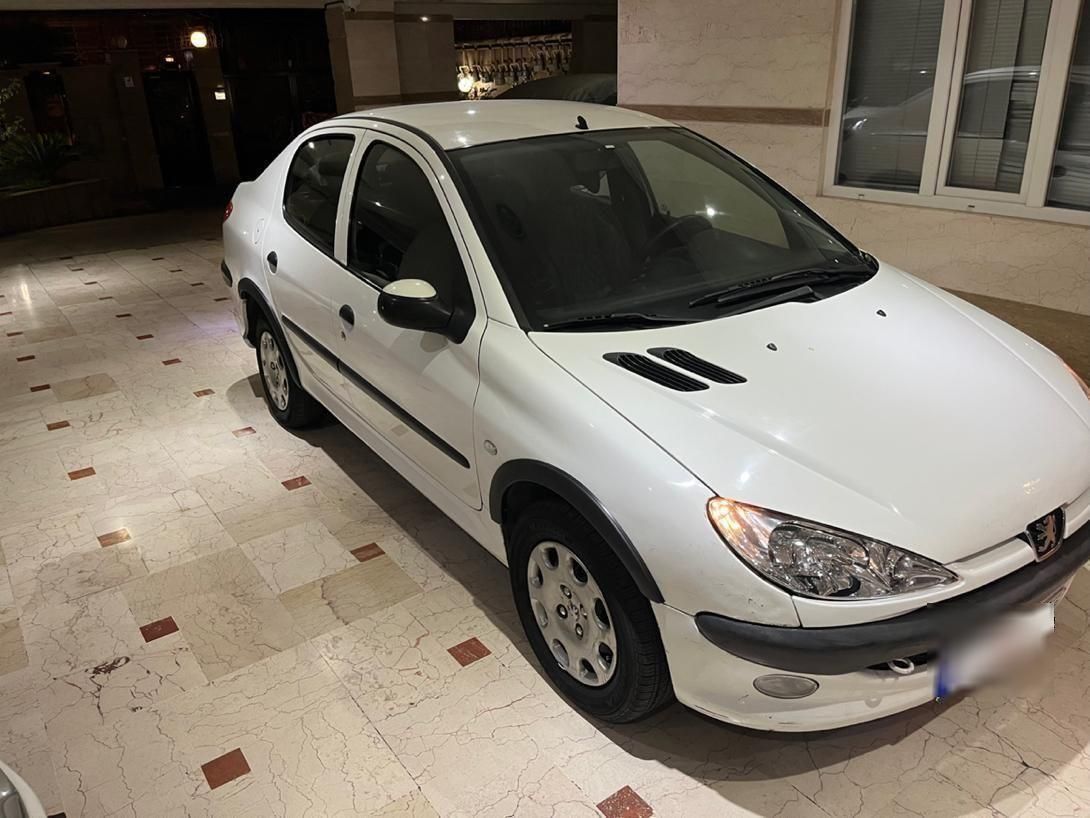 پژو ۲۰۶ صندوق دار v8 - 1393