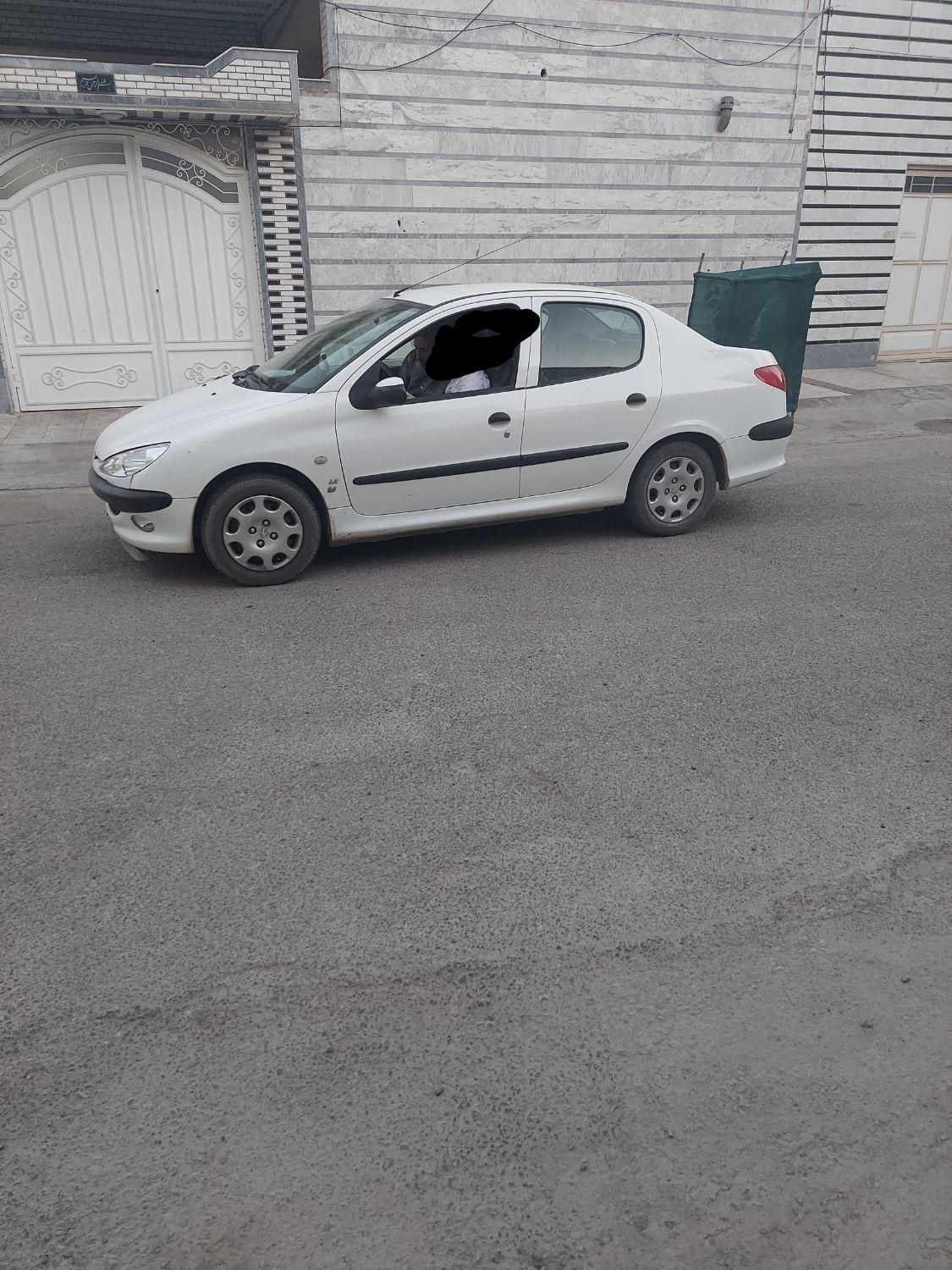 پژو ۲۰۶ صندوق دار v8 - 1395