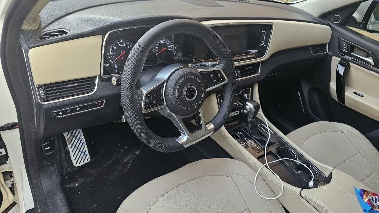 کوپا T210 رویال - 1399
