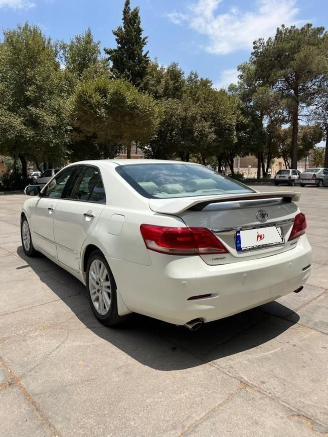 تویوتا آریون XV40 - 2010