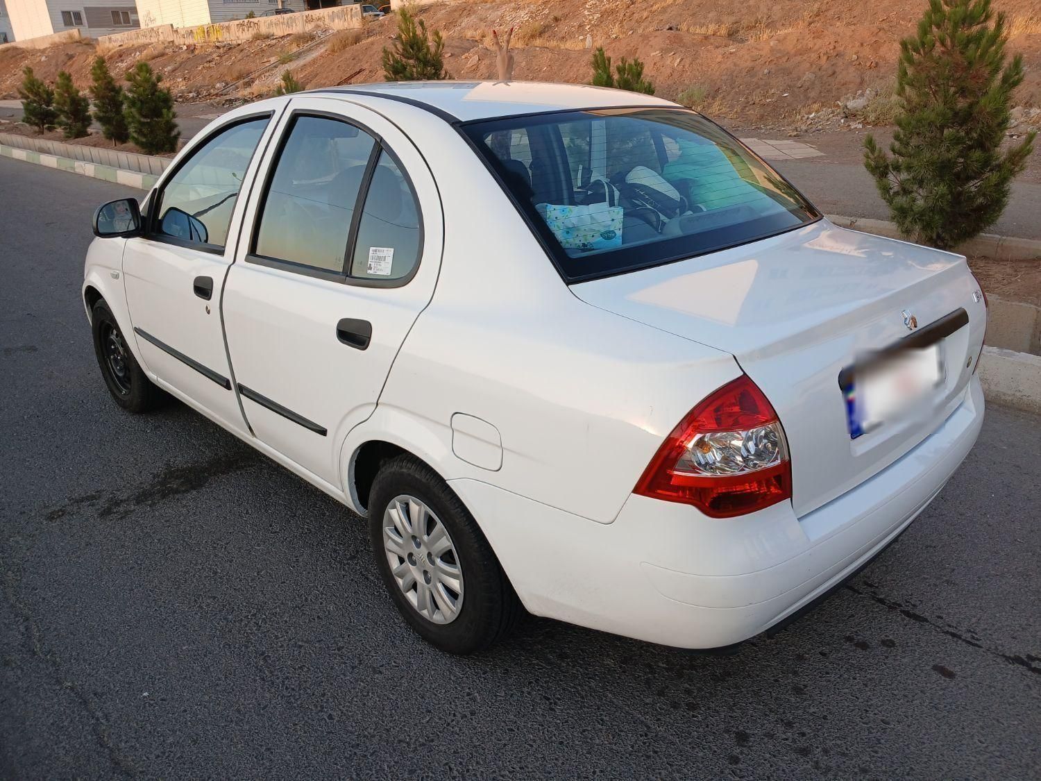 تیبا صندوق دار SX - 1400