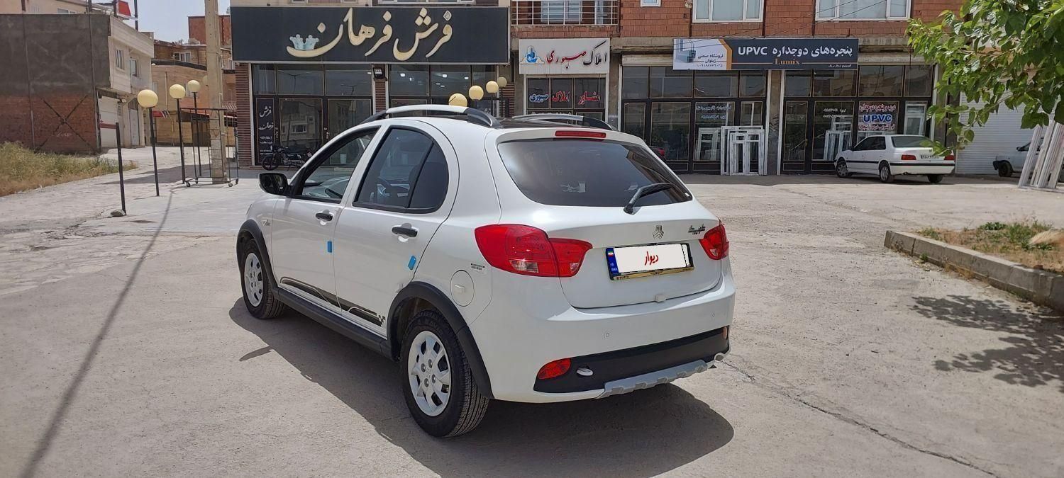 کوییک R دنده‌ای - 1403