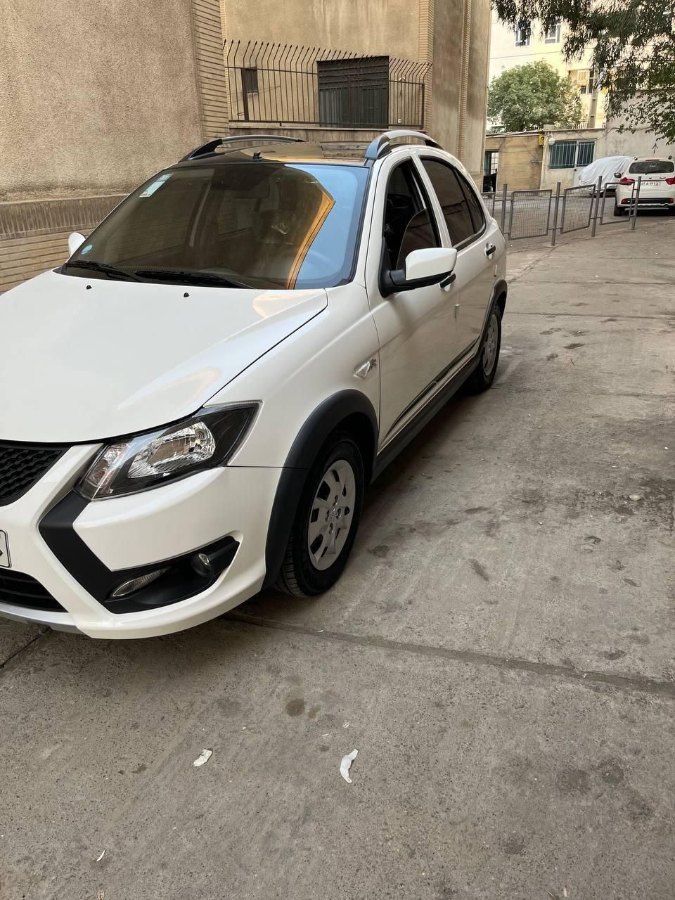 کوییک R دنده‌ای - 1403