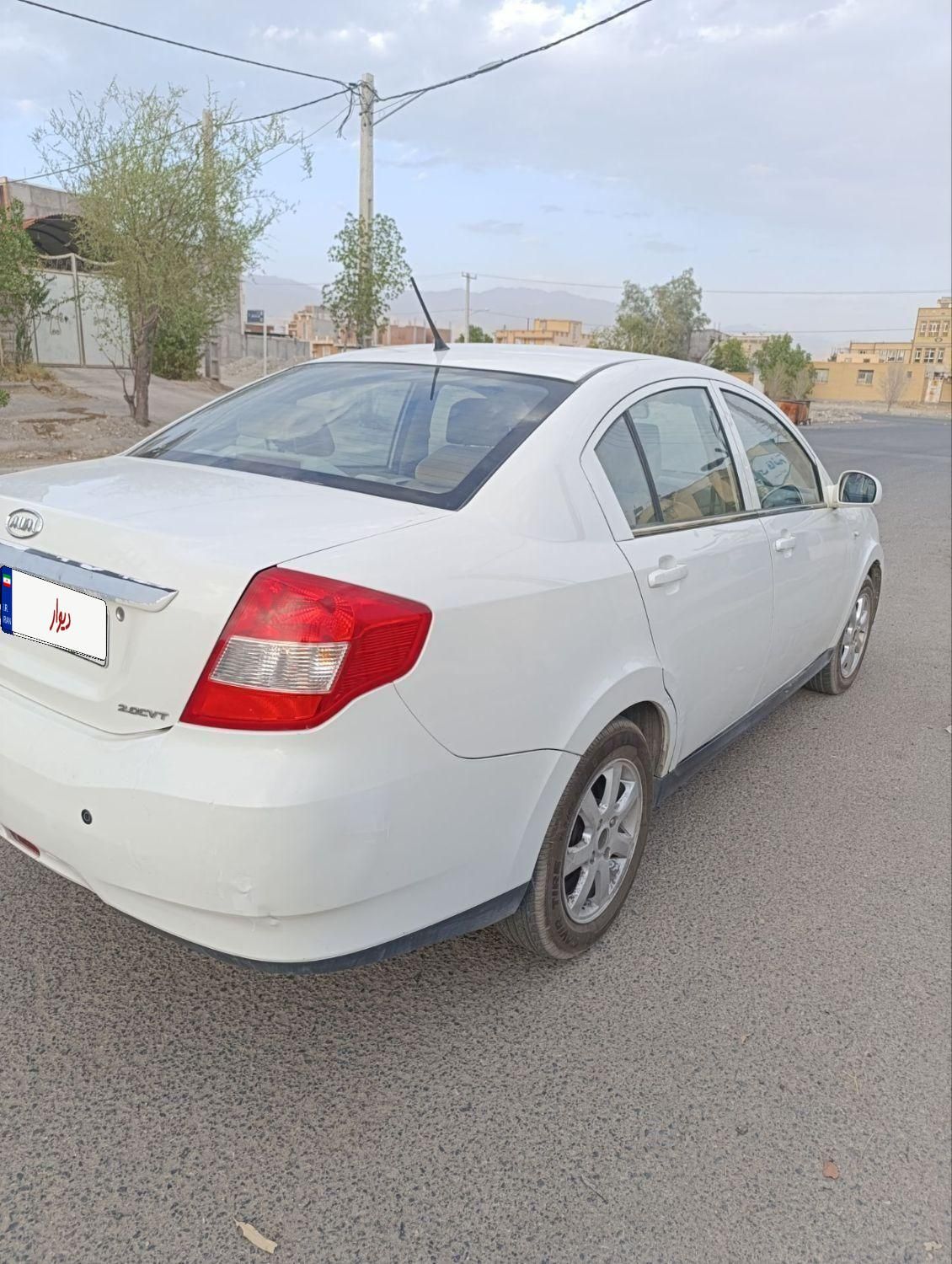 ام وی ام 550 اتوماتیک - 1395