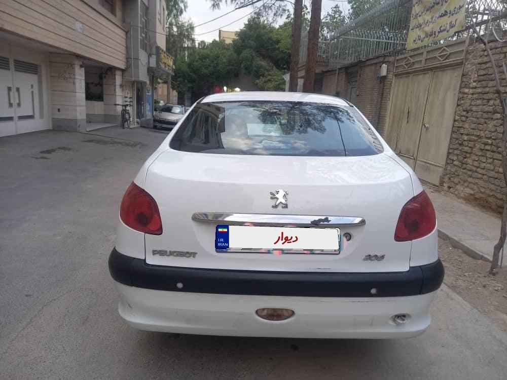 پژو 206 تیپ 5 - 1390