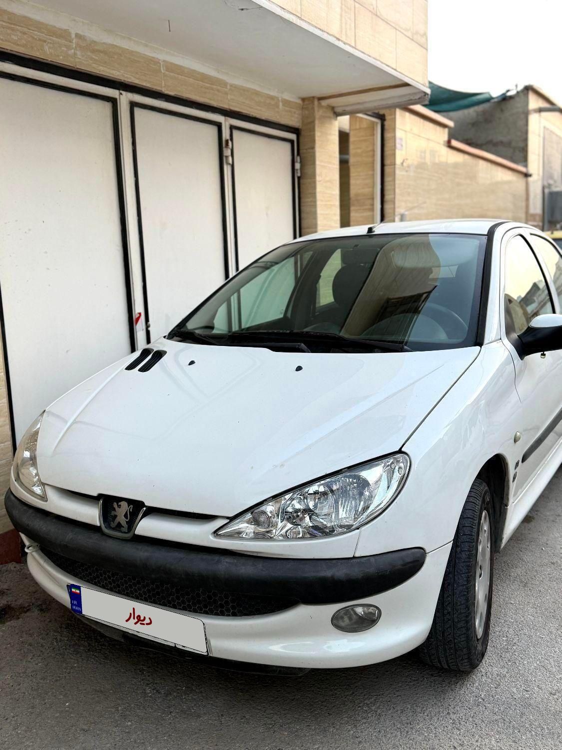 پژو ۲۰۶ صندوق دار v8 - 1394