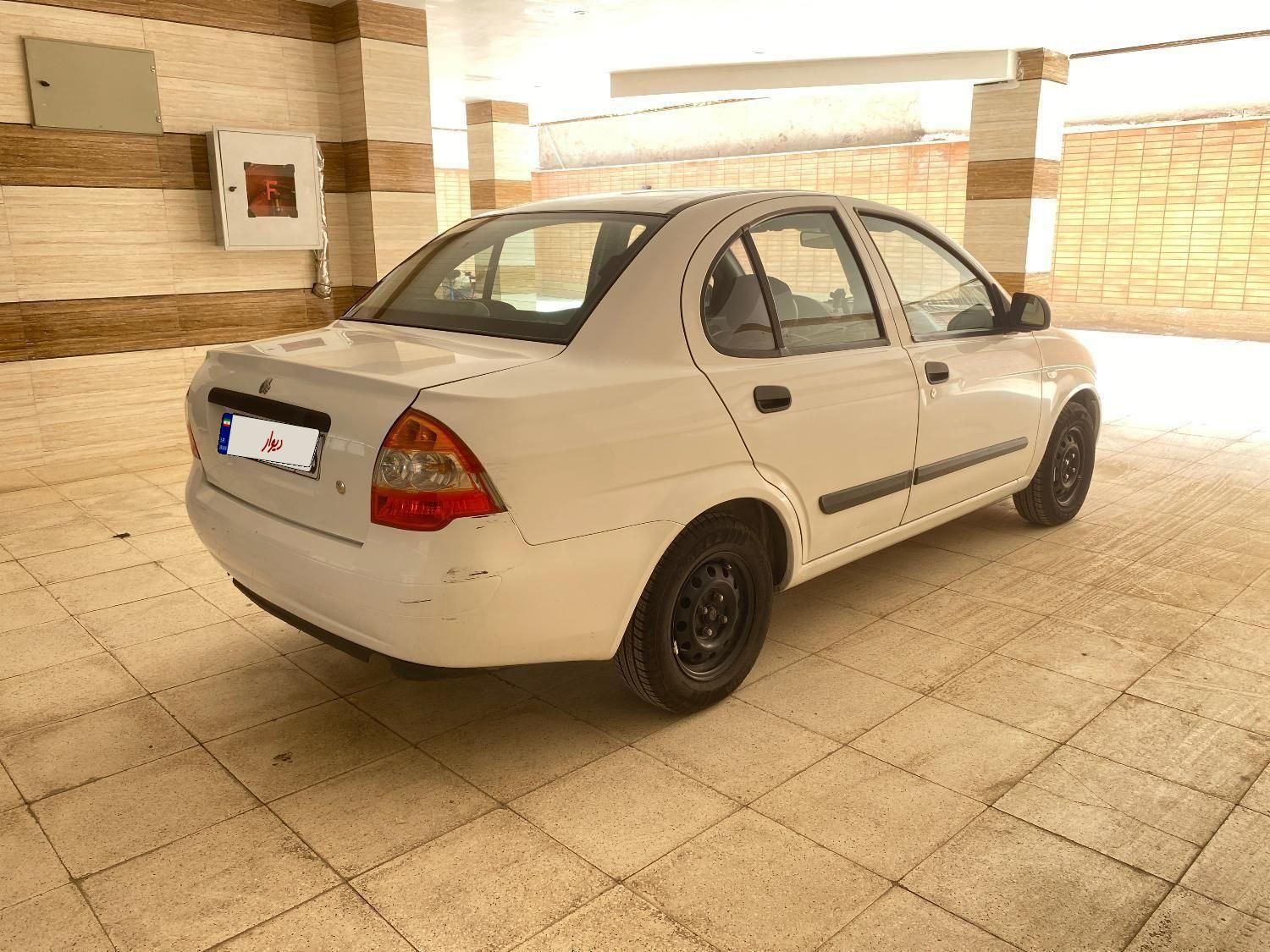 تیبا صندوق دار SX - 1395
