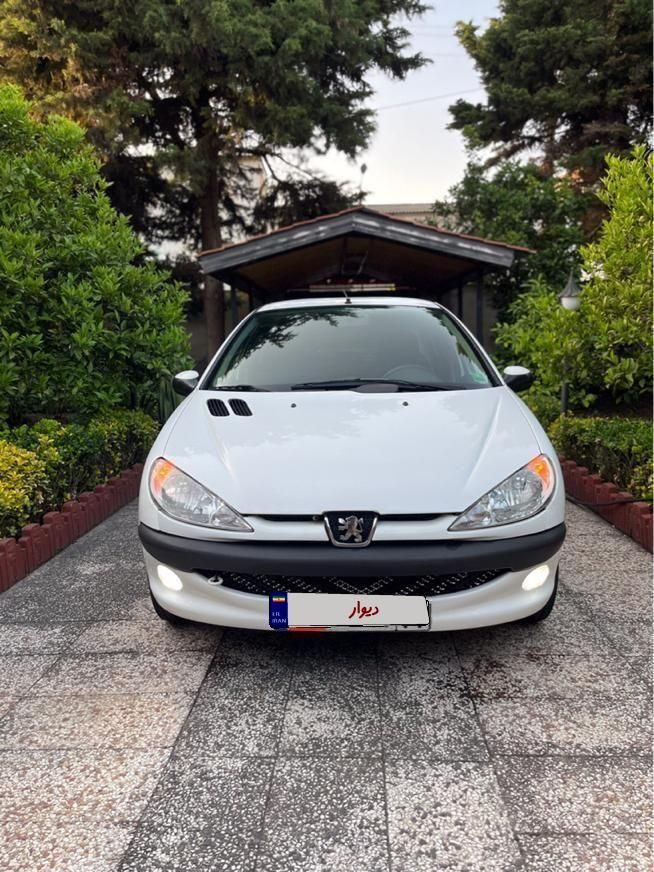 پژو ۲۰۶ صندوق دار v8 - 1398