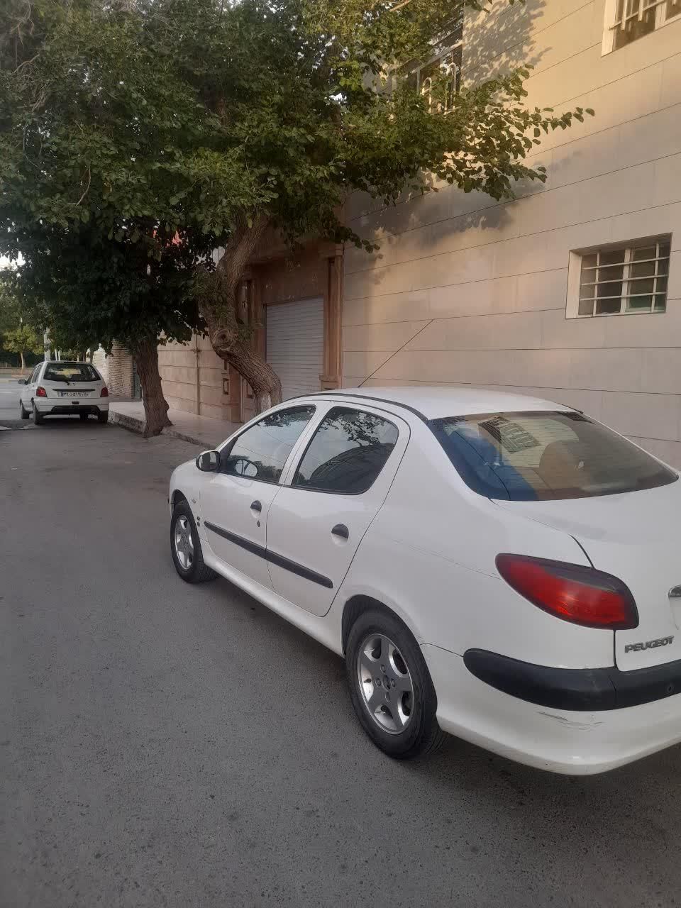 پژو 206 تیپ 5 - 1395