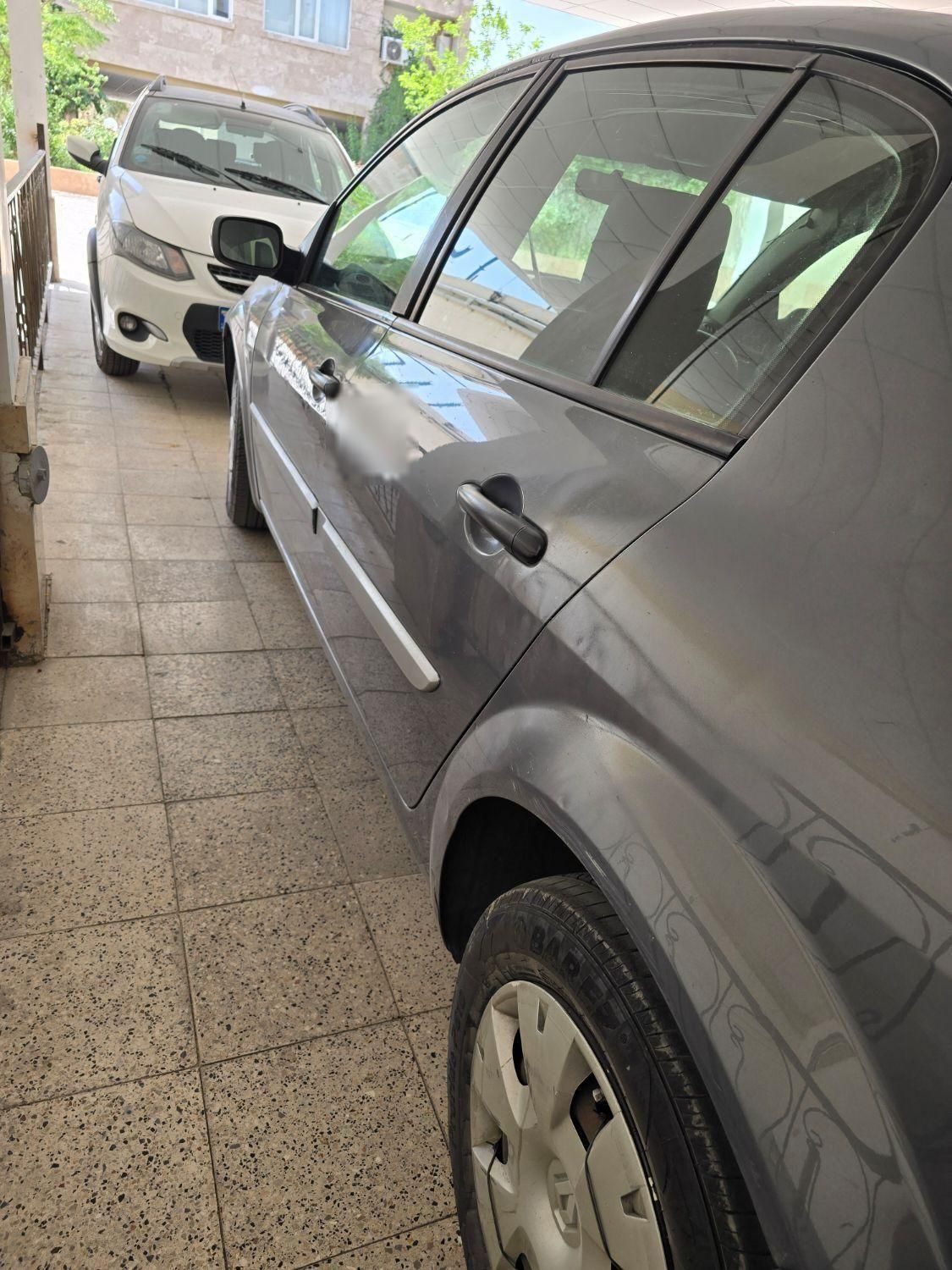 رنو مگان وارداتی دنده‌ای 1600 - 2006