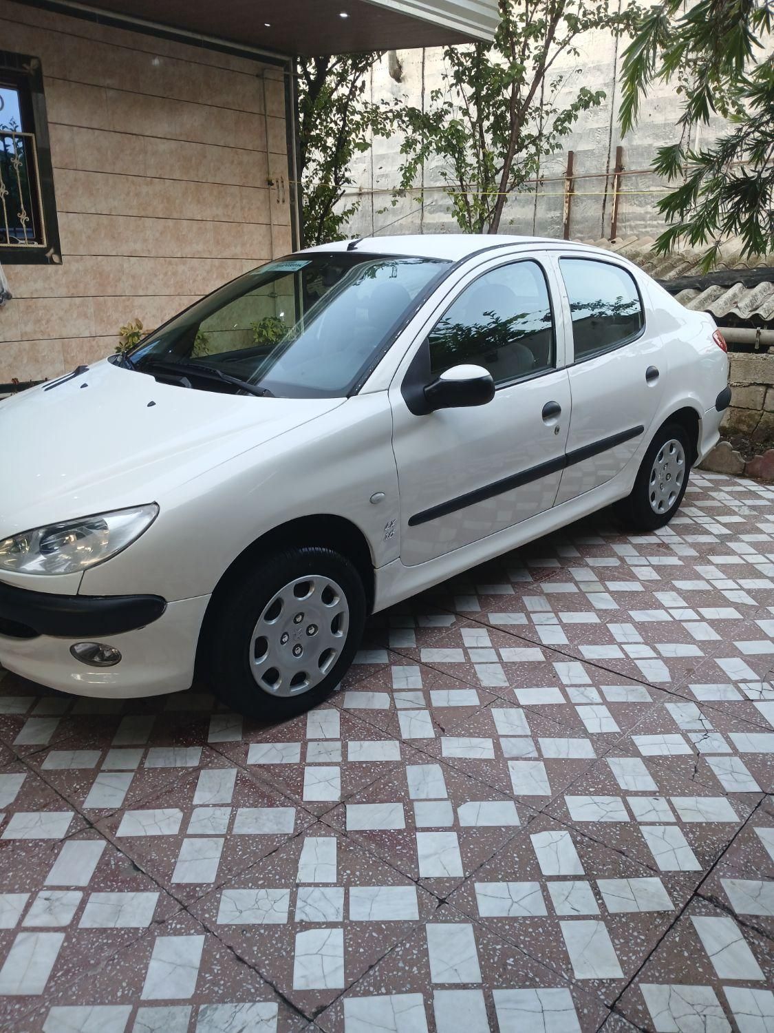 پژو ۲۰۶ صندوق دار v8 - 1390