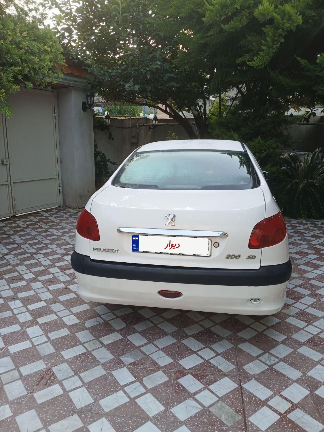 پژو ۲۰۶ صندوق دار v8 - 1390