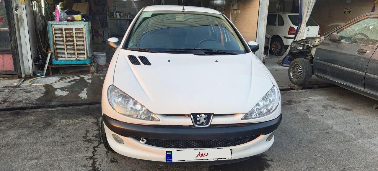 پژو ۲۰۶ صندوق دار v8 - 1399