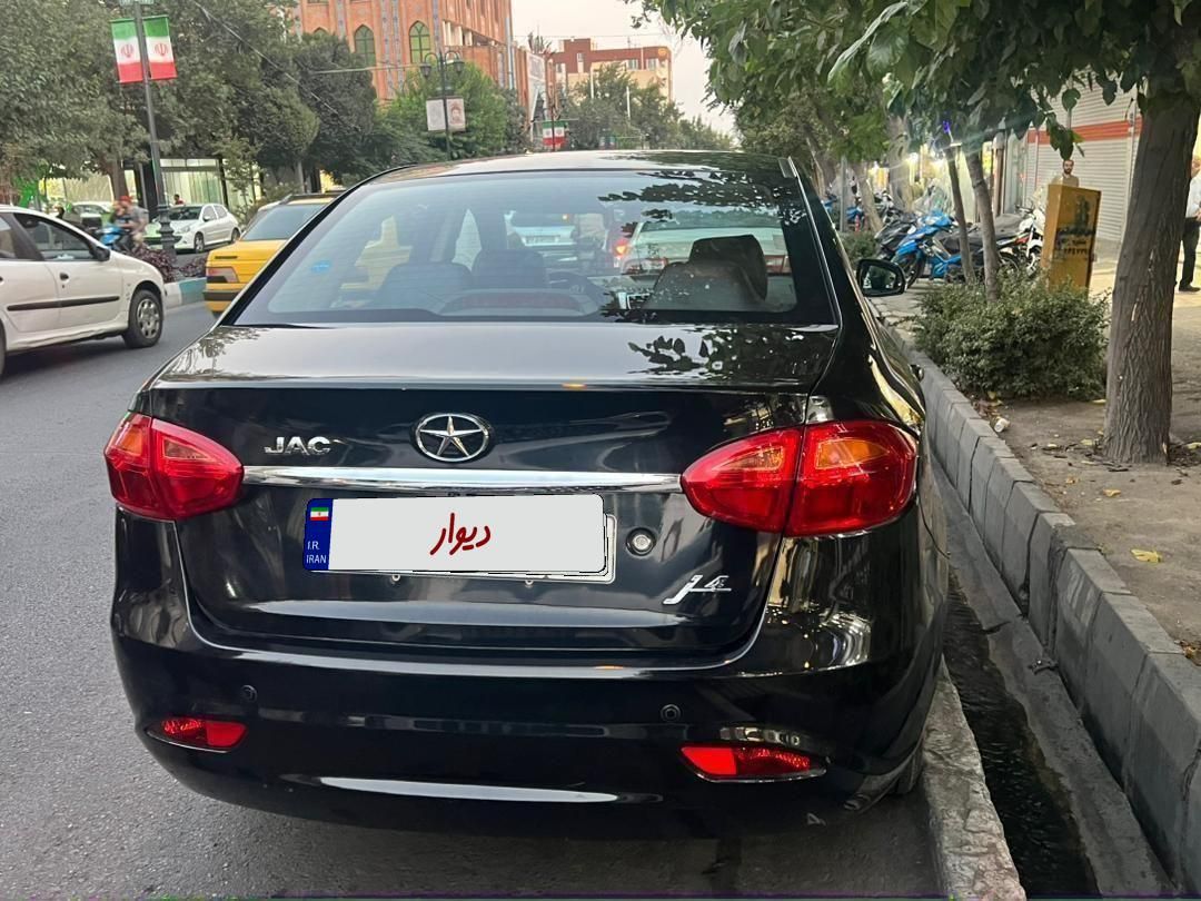 جک J4 اتوماتیک ساده - 1398