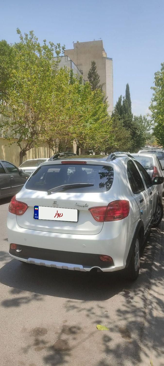 کوییک R دنده‌ای - 1402