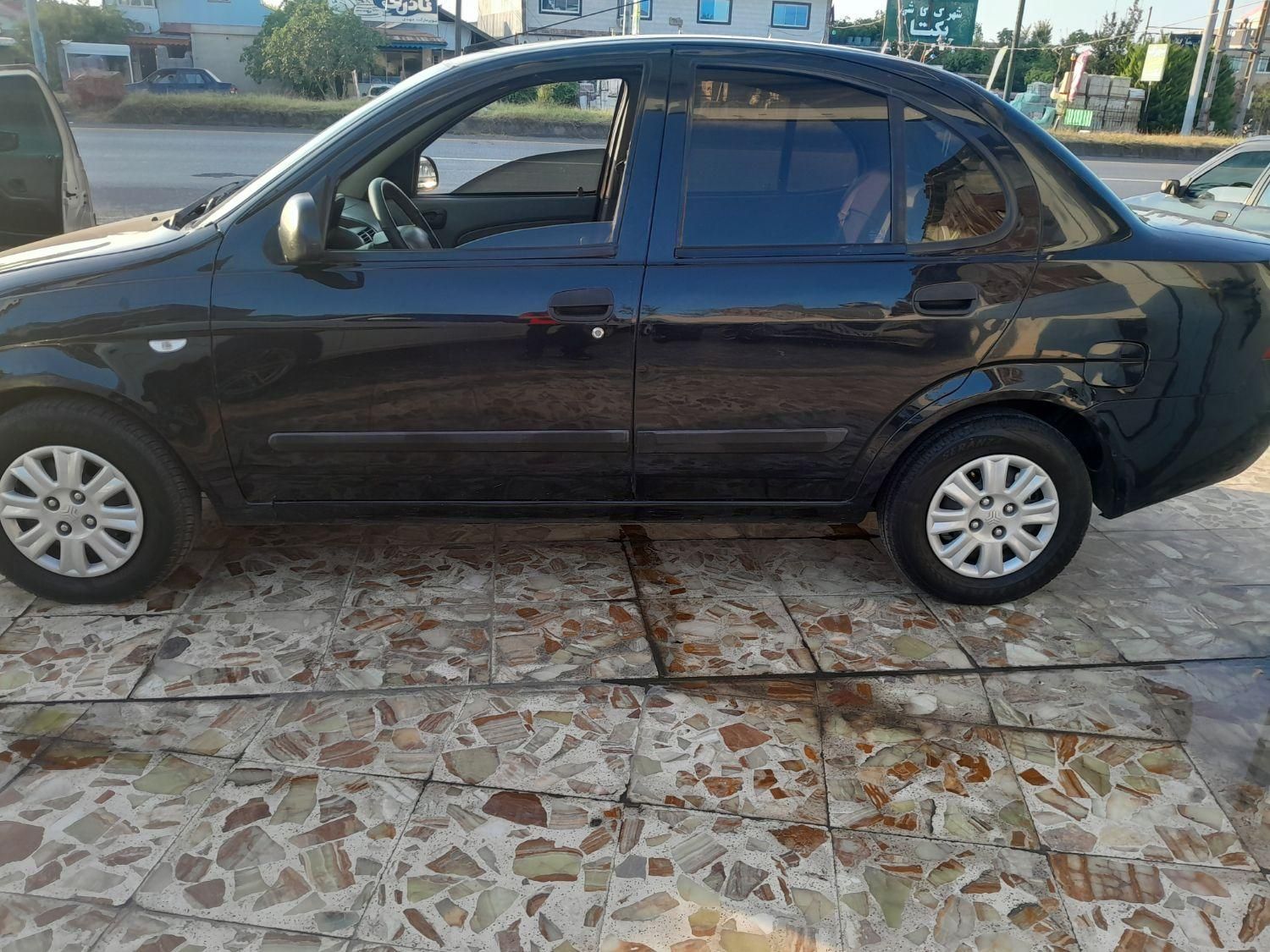 تیبا صندوق دار EX - 1395