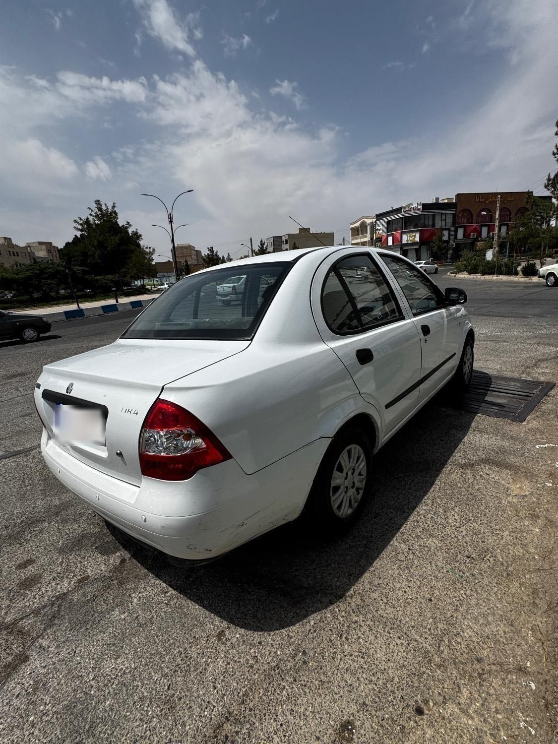 تیبا صندوق دار EX - 1395