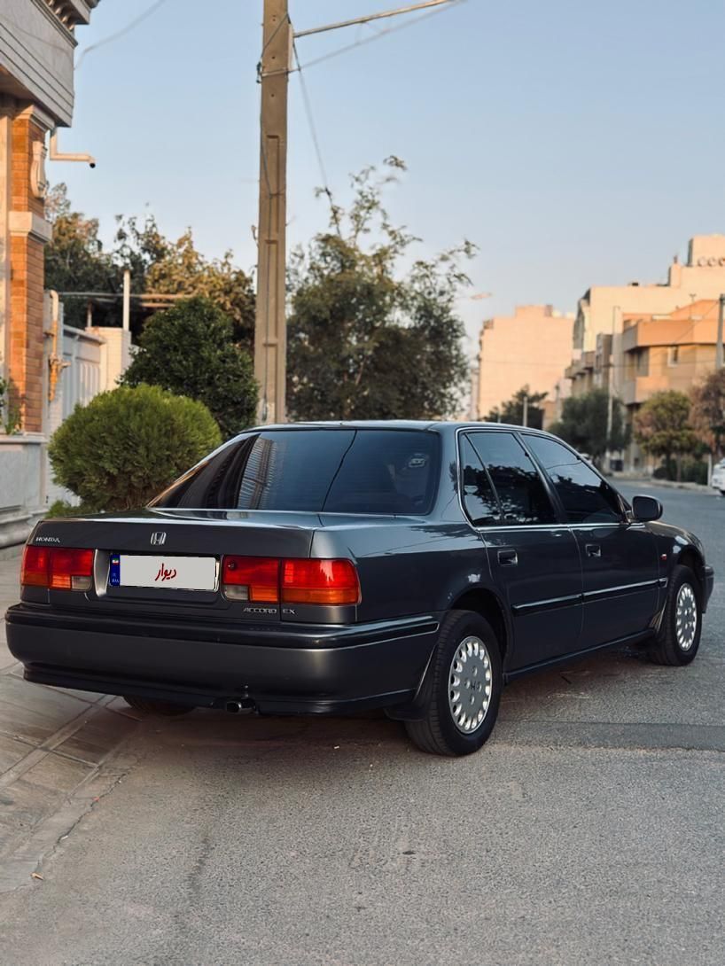 هوندا آکورد EX-B - 1993