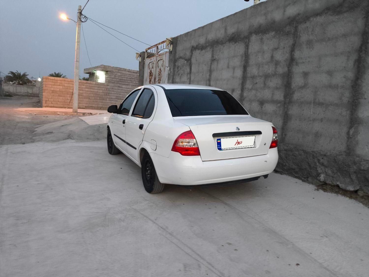 تیبا صندوق دار SX - 1401